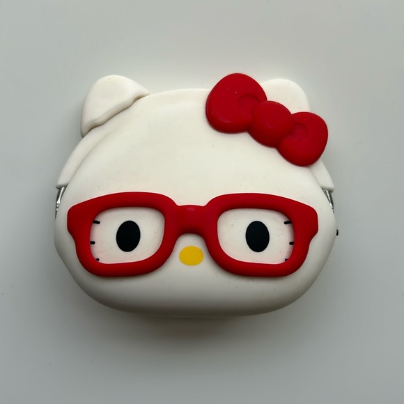 Hello Kitty Coinpurse - Picture 1 of 4